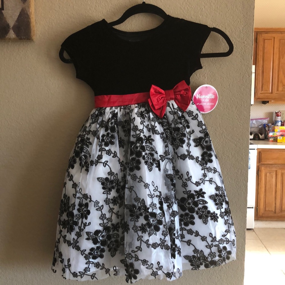 Girls dress